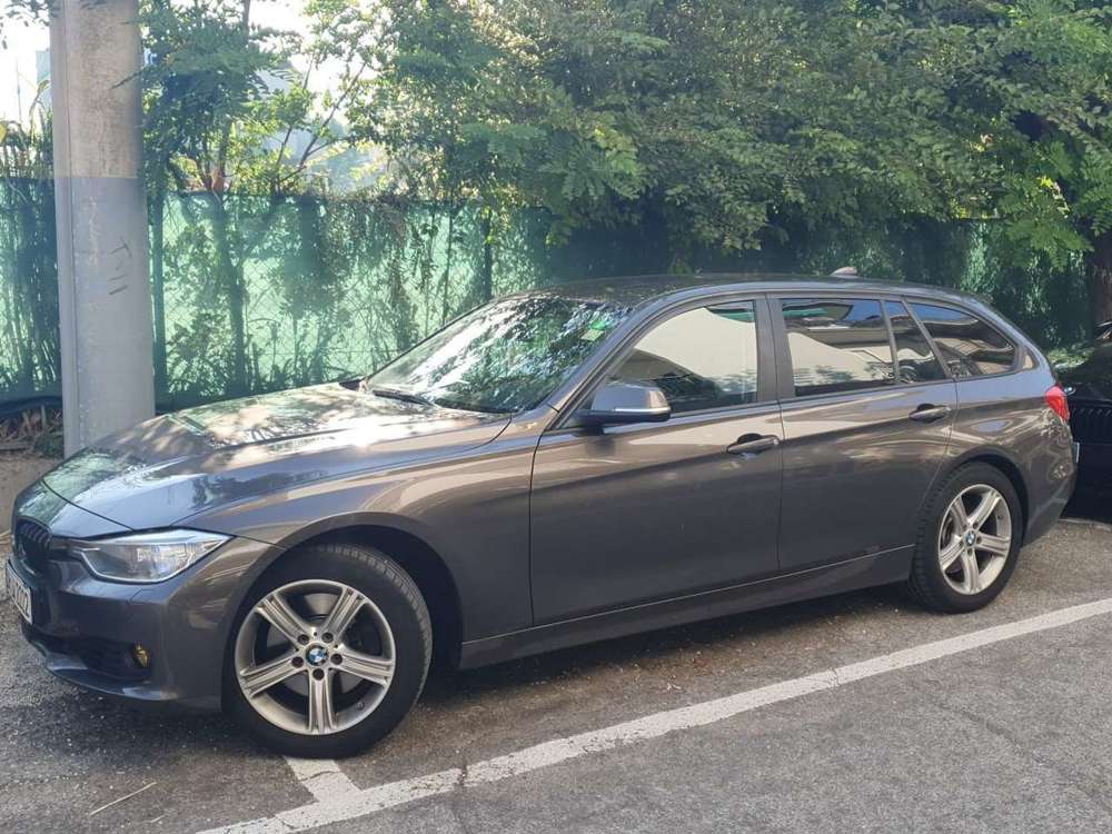 BMW 330 330d DPF Touring Aut. Edition Sport