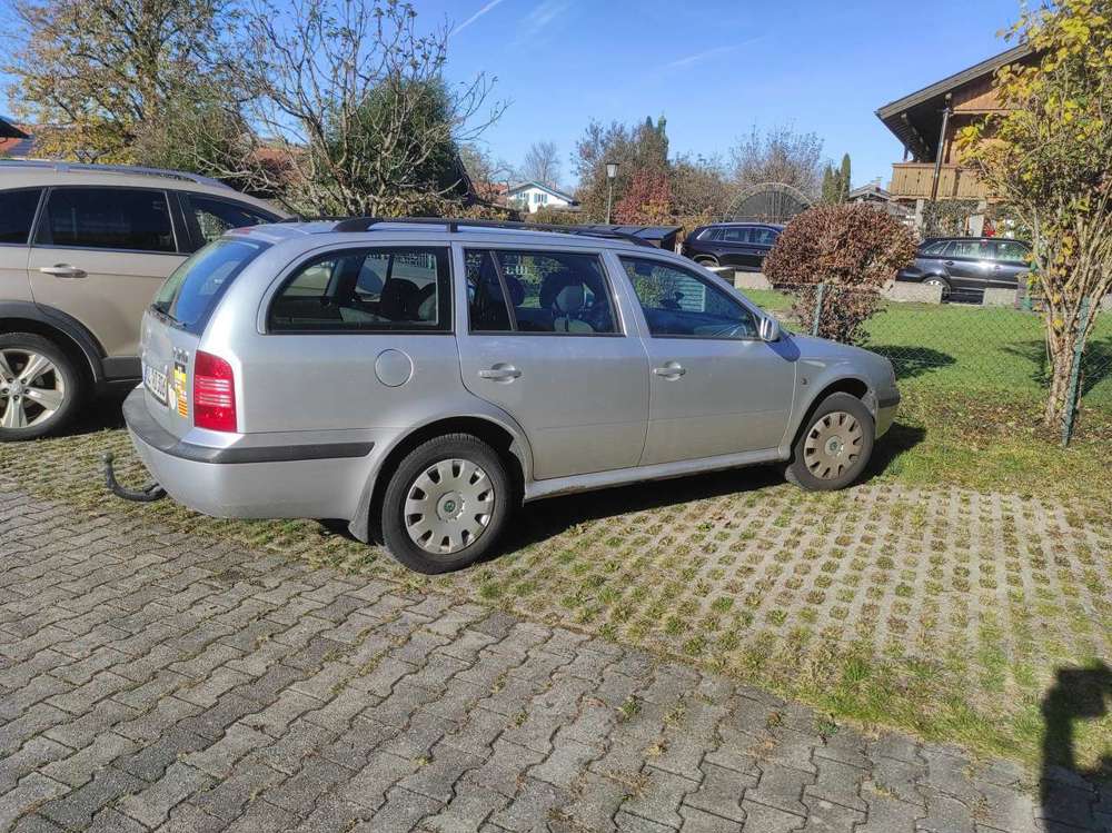 Skoda Octavia Octavia Combi 1.6 Team Edition