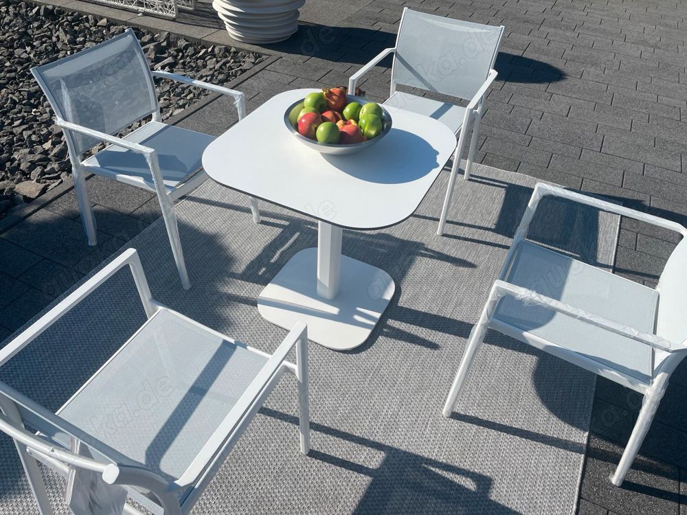DEDON Tischset Bistro outdoor 4 Stühle DEDON Tischset Bistro outdoor 4 Stühle