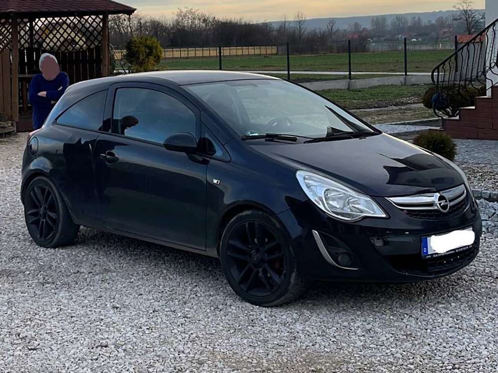 Opel Corsa 1.4 16V Color Race