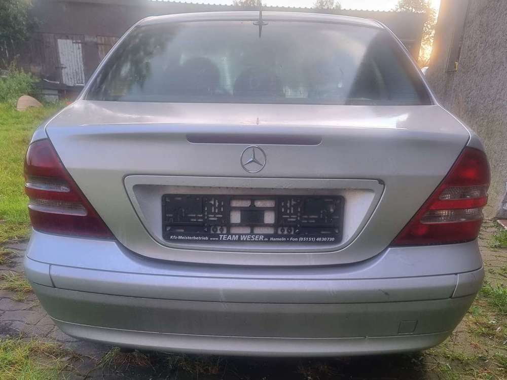 Mercedes-Benz C 220