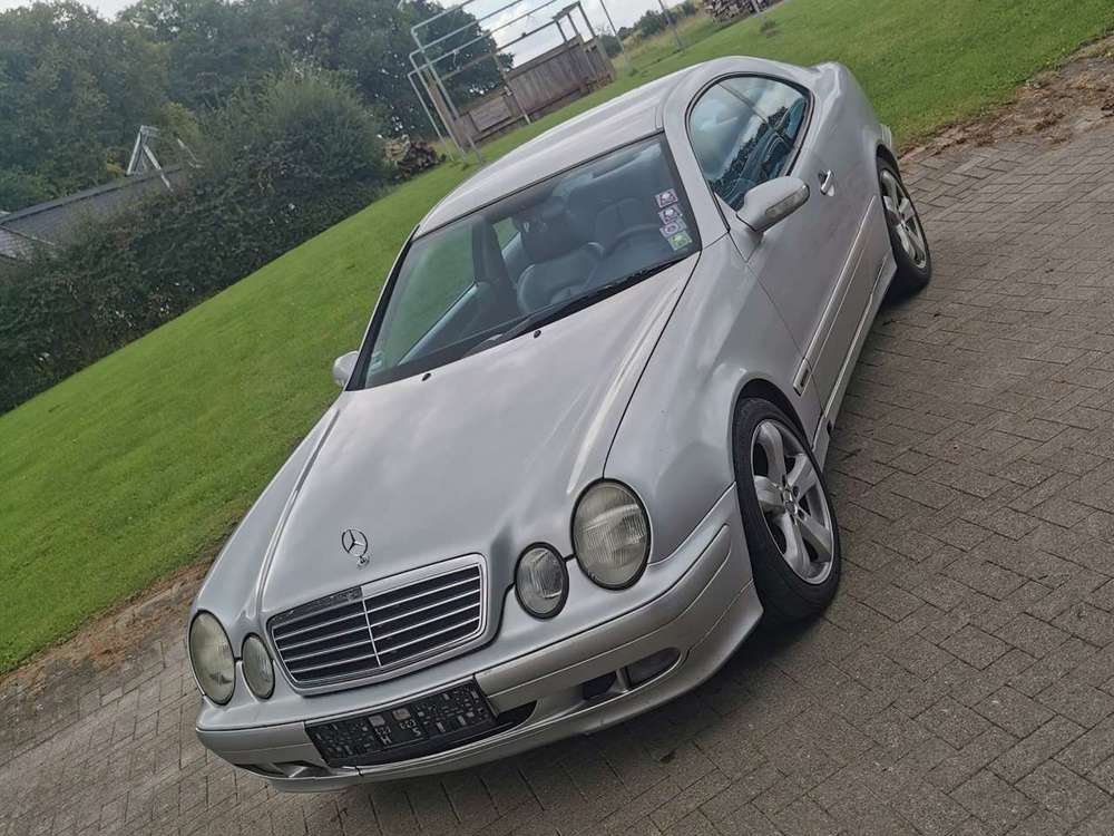 Mercedes-Benz CLK 200 Coupe Kompressor Avantgarde