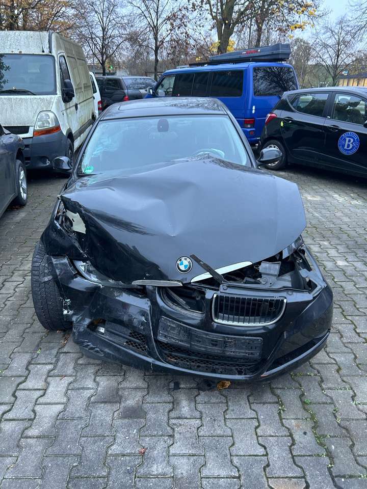 BMW 320 320i UNFALLFAHRZEUG