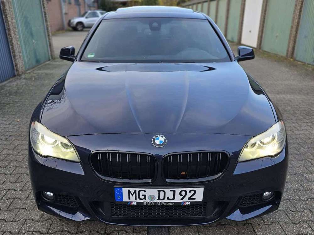 BMW 525 Diesel f10 * M Paket  Voll Digital Tacho *