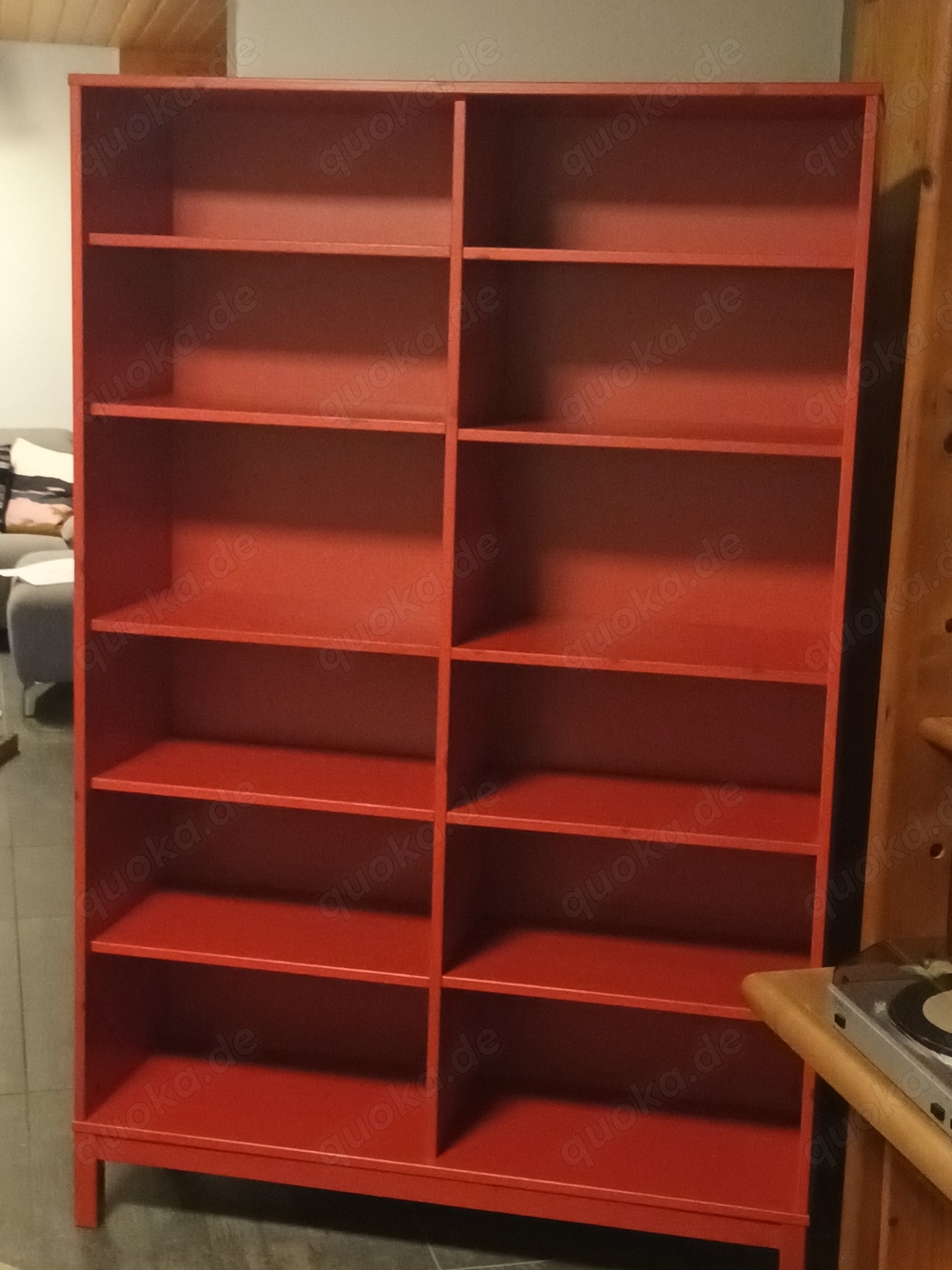 IKEA Bücherschrank in rot IKEA Bücherschrank in rot