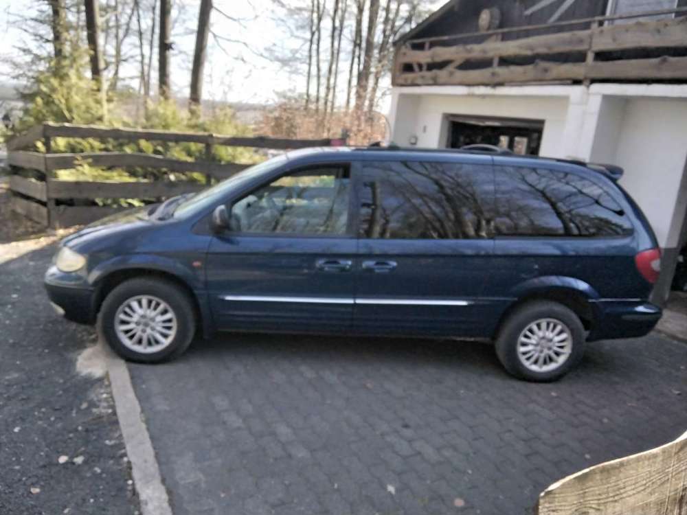 Chrysler Grand Voyager Voyager 3.3 Limited AWD (Allradantrieb)