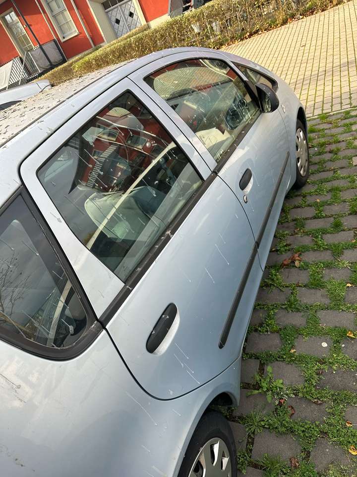 Mitsubishi Colt Unfallfahrzeug