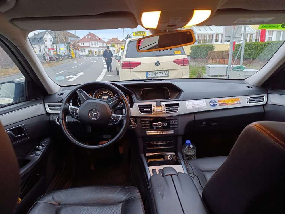 Mercedes-Benz E 220 E-Klasse Diesel BlueTEC Elegance