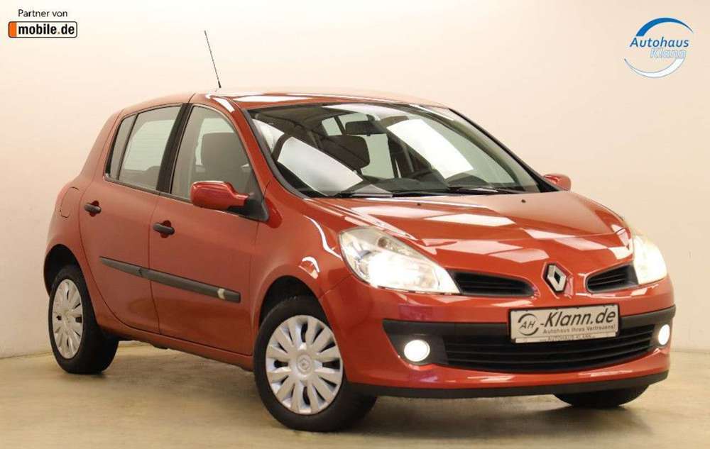 Renault Clio 3 1.6 16V 111PS Initiale 5-Türer BC 1.Hand