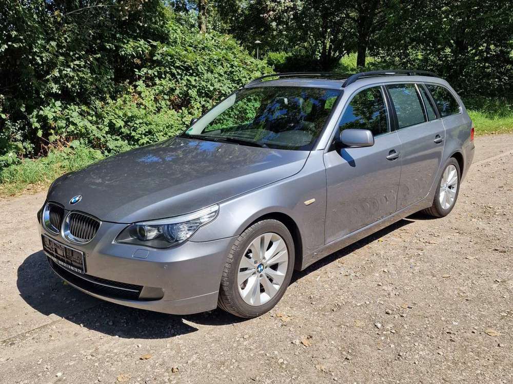 BMW 523 523i Touring Aut. Advantage