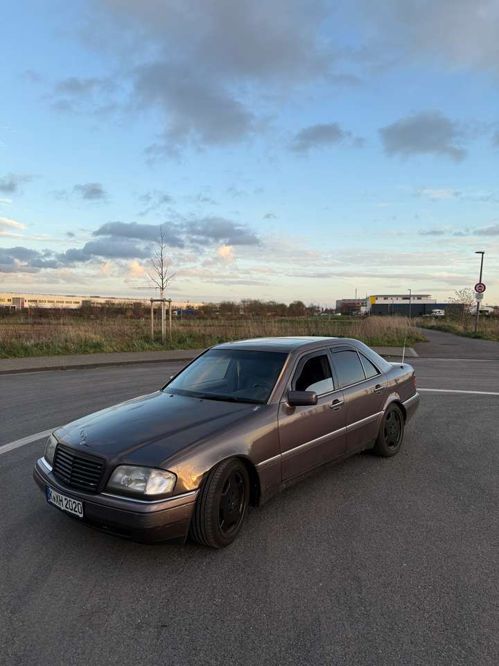 Mercedes-Benz C 180 Elegance