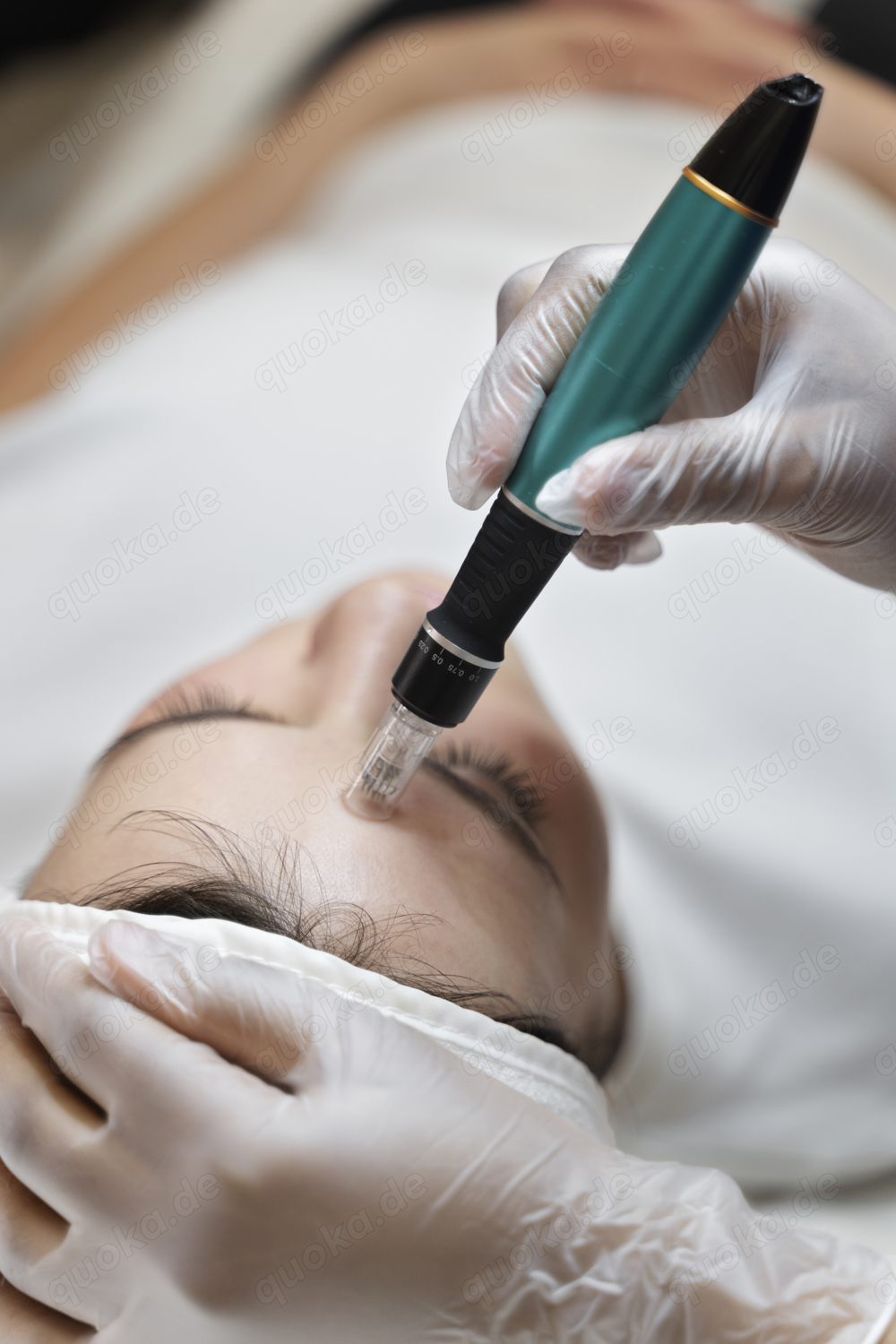 ANGEBOT  Luxus Lift Spezial Behandlung 89  Statt 129 