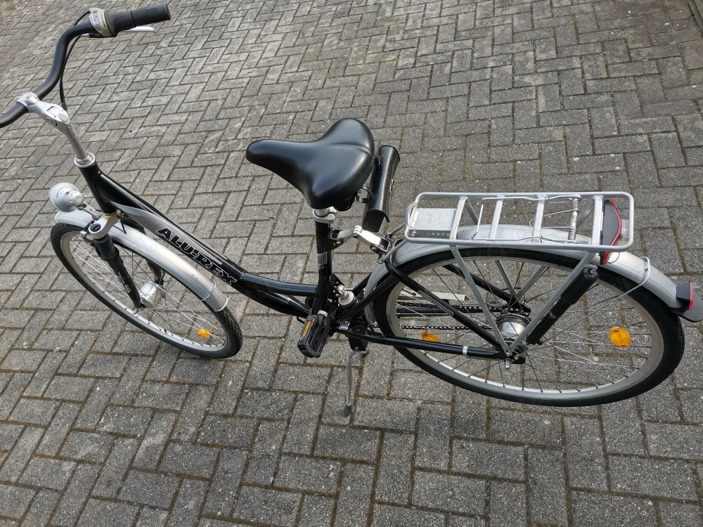 Luxus Damenfahrrad abzugeben!