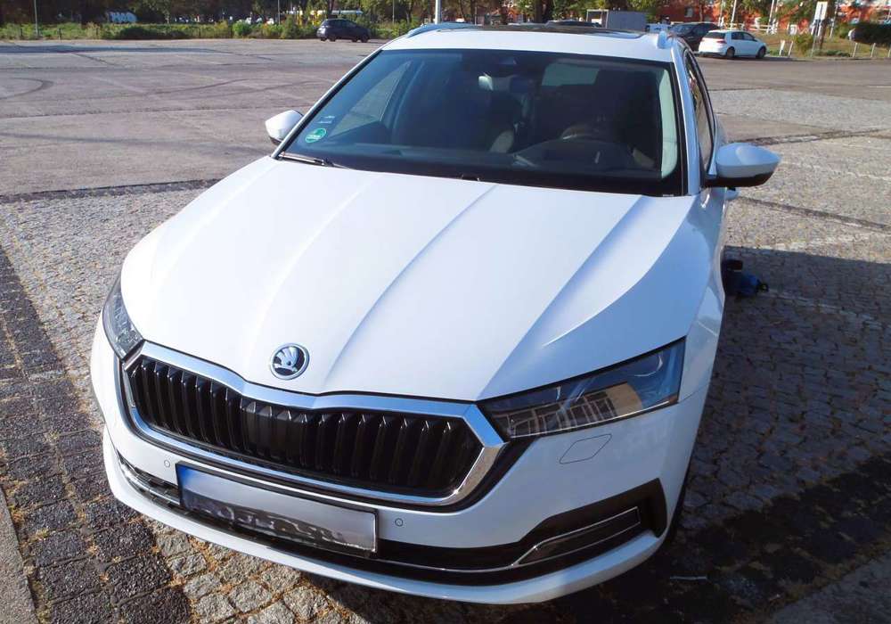 Skoda Octavia Octavia Combi 1.5 TSI First Edition