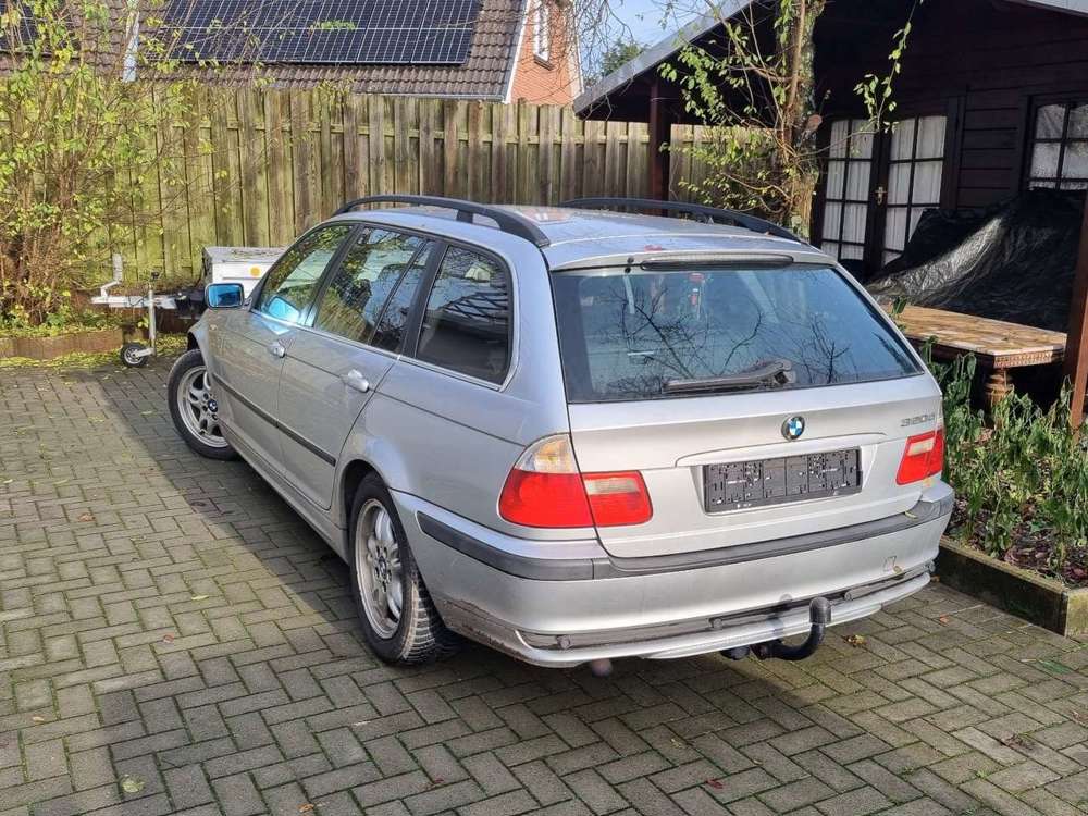 BMW 320 320d