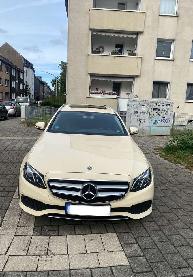 Mercedes-Benz E 200 E 200 d (213.213)