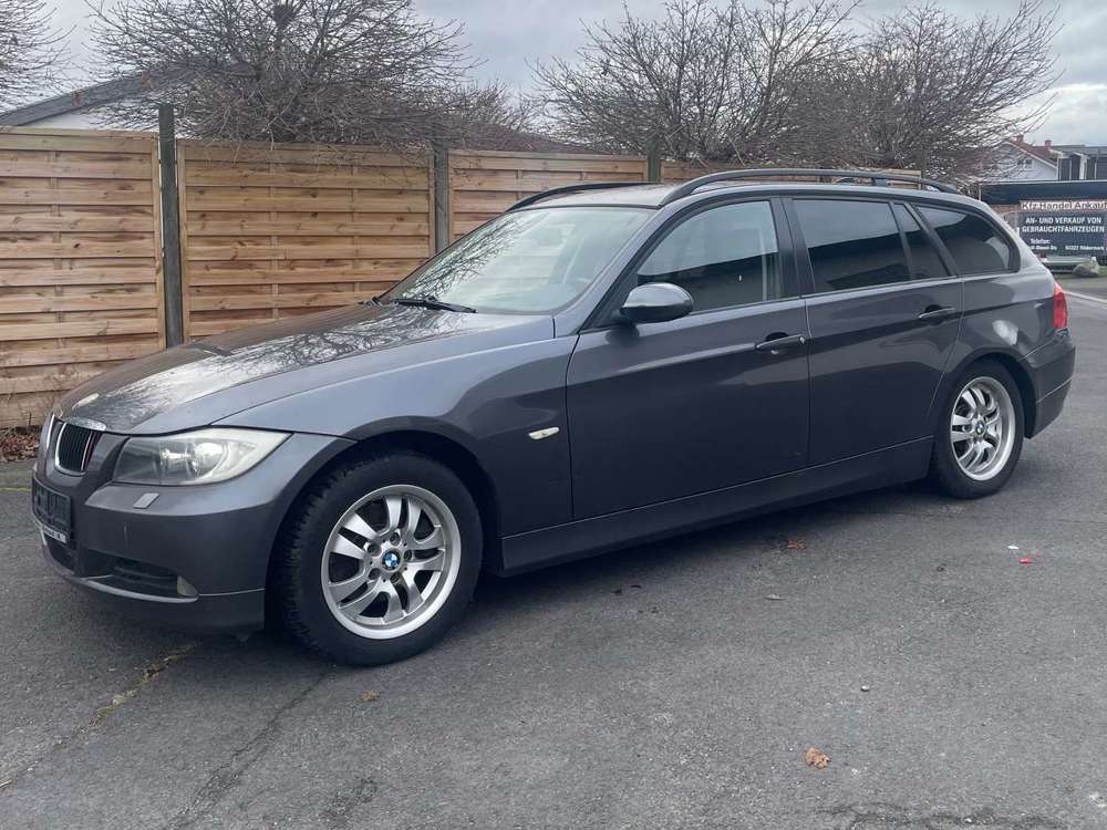 BMW 320 320i