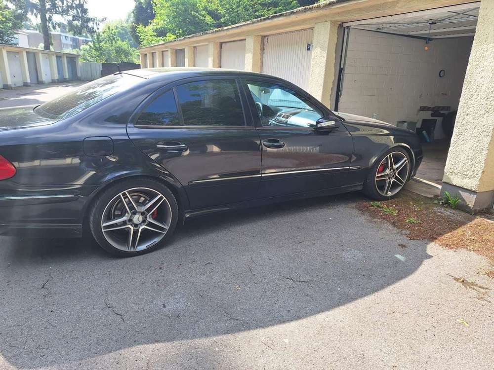 Mercedes-Benz E 500 Avantgarde