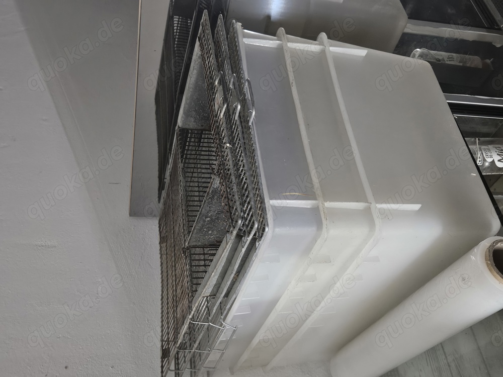 Zuchtzubehör Terrarien Boxen etc. 