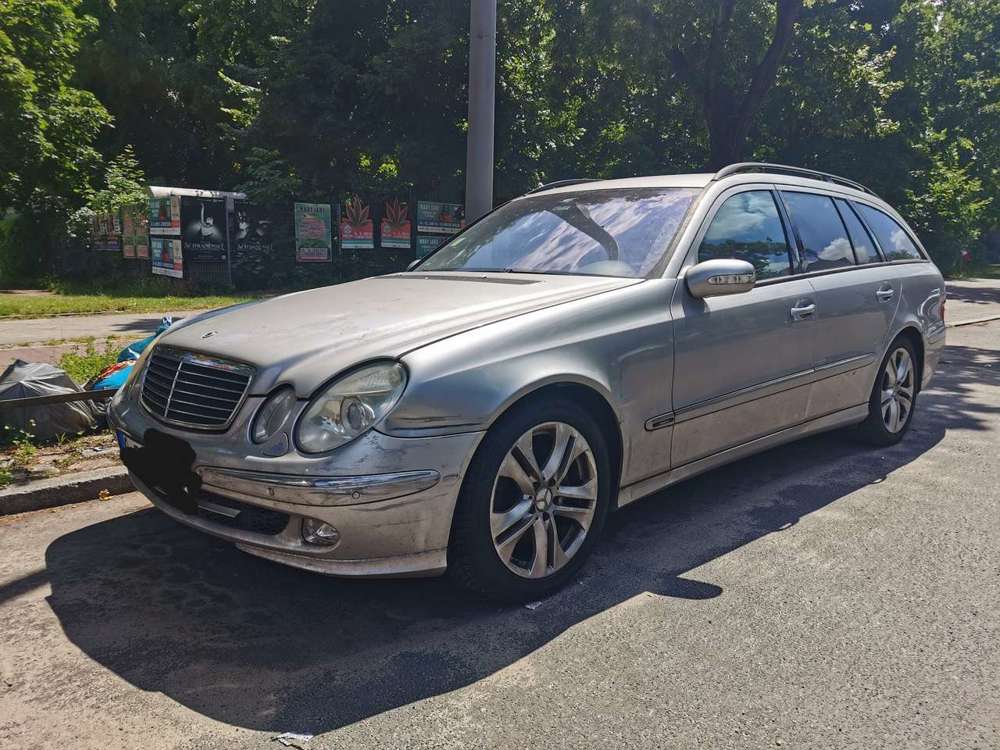 Loading...Mercedes-Benz E 320 E 320 T CDI Avantgarde