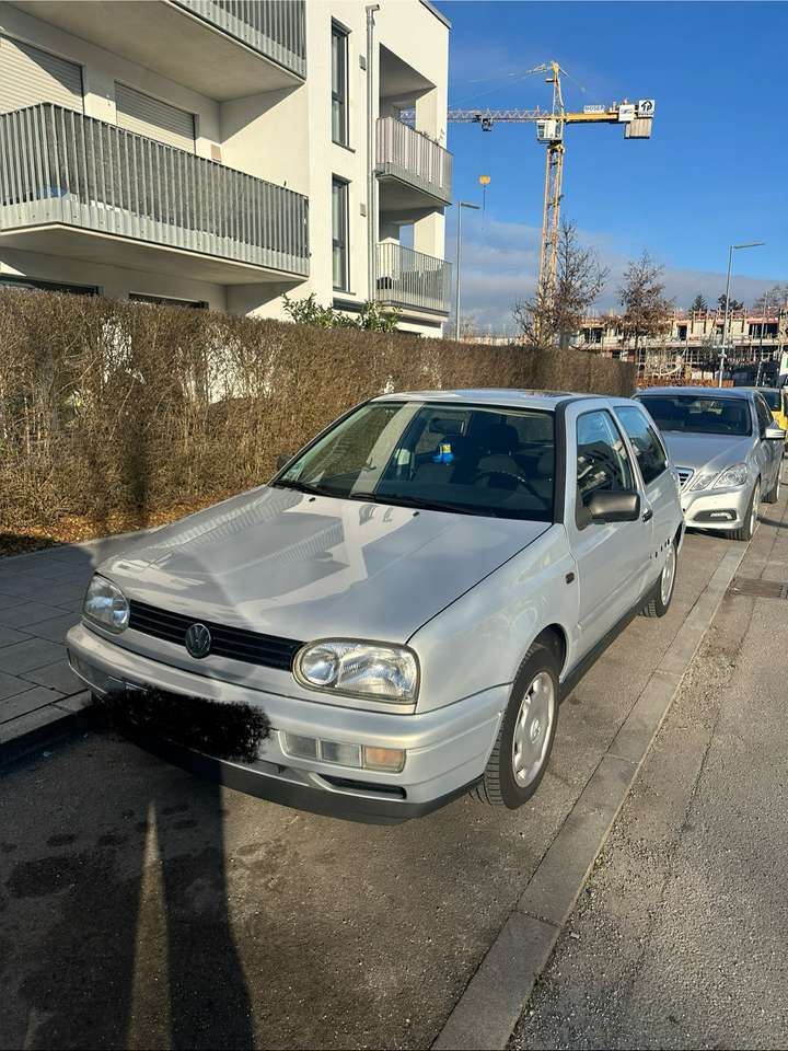 Volkswagen Golf 1.6 Avenue