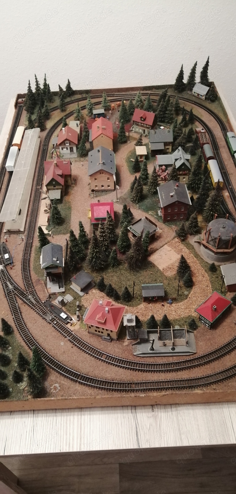 TT Eisenbahn Anlage 125x80 s.g.erh., 2 Abstellgleise, 2 Kreise, Trafo, 2 Züge