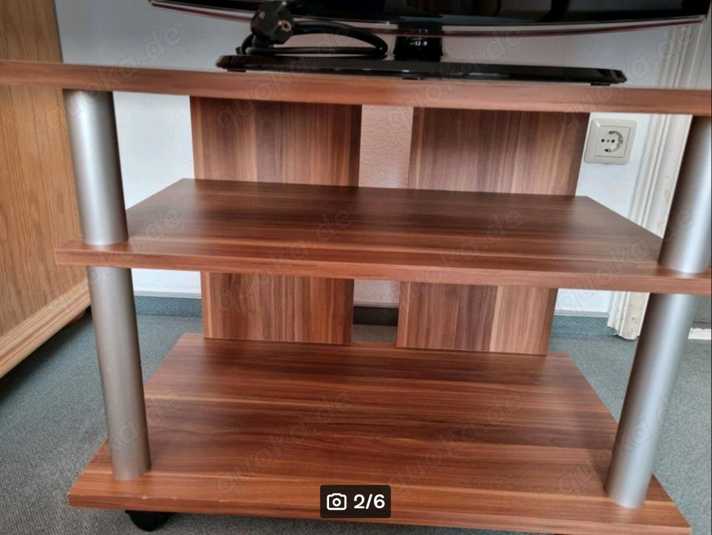 Samsung Fernseher 22 Zoll mit TV-Board