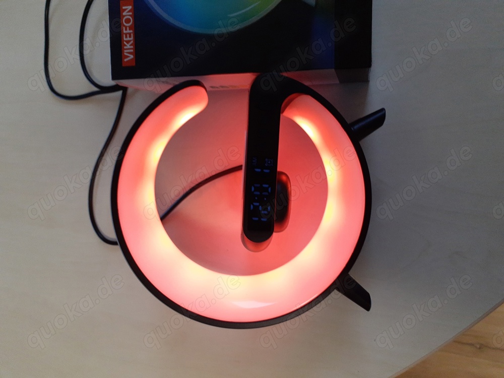 Uhr Wecker Ladestationen Handy  Uhr Wecker Ladestationen Handy