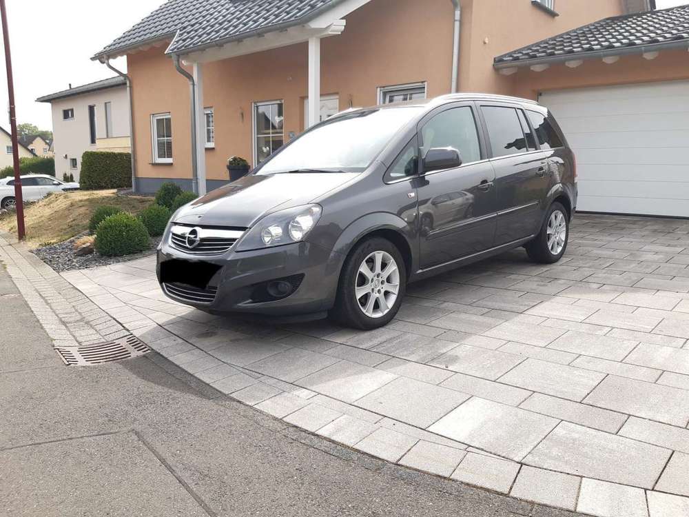 Opel Zafira 1.8 Design Edition