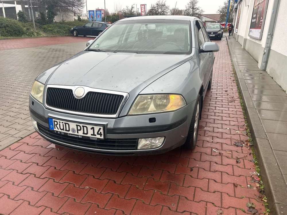 Skoda Octavia 2.0 FSI Ambiente