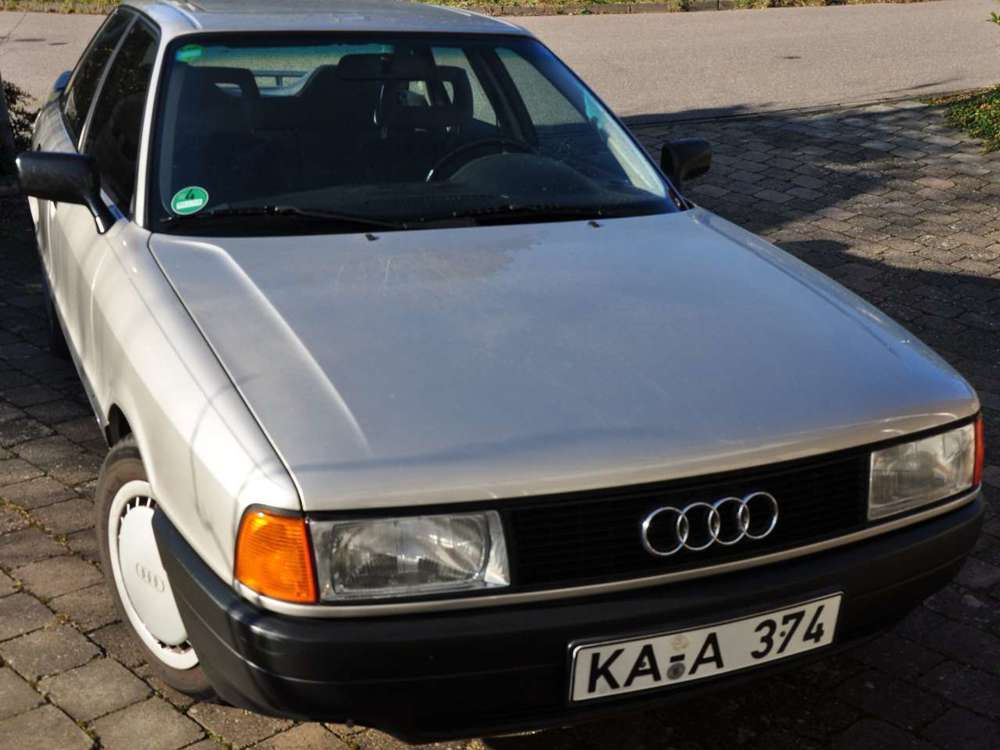 Audi 80 Audi 80 1.8 S Schiebedach / AHK / Nichtraucher