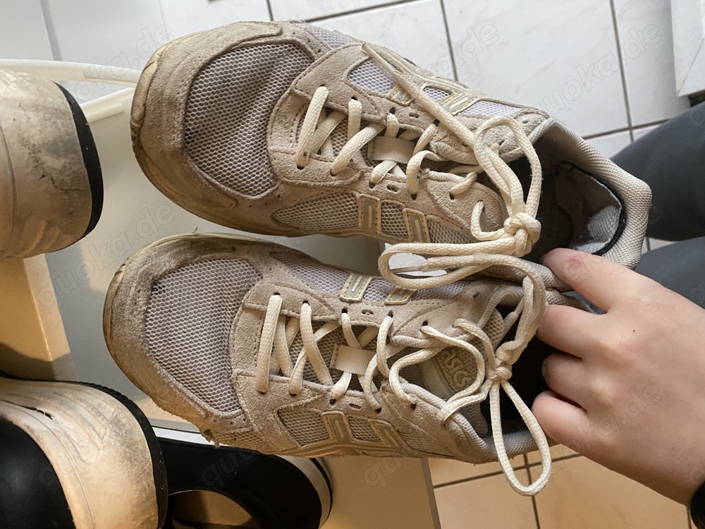 Getragene Sneaker Größe 41