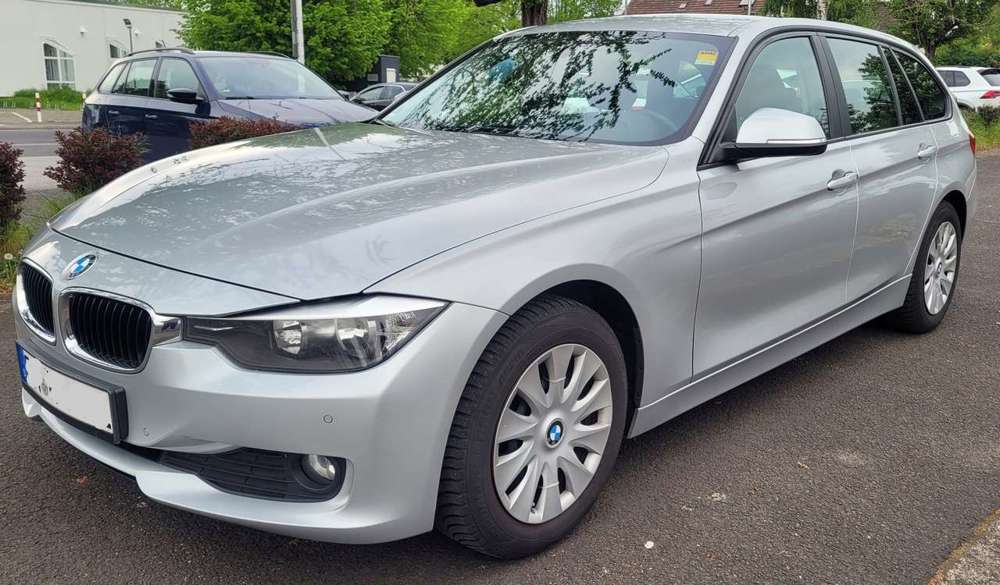 BMW 318 318d Touring Efficient Dynamics