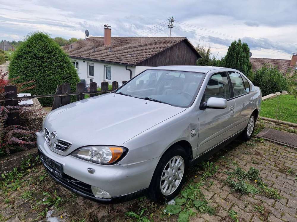 Nissan Primera Primera P11 2.0 Liter Silber Metallic 140 PS