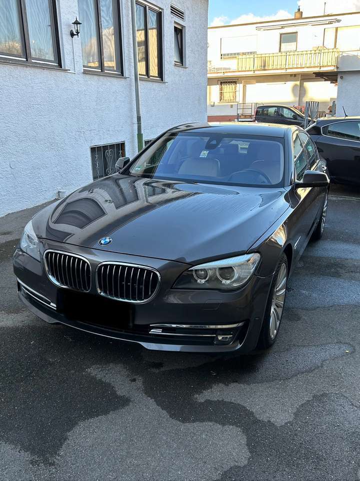 BMW 750 750i Standheizung/Head-up/ Top Zustand
