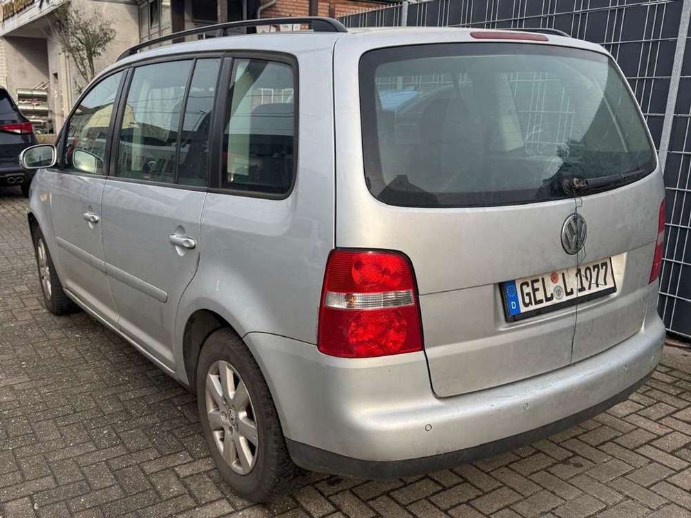 Volkswagen Touran Touran 2.0 FSI Highline