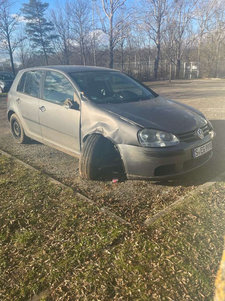 Volkswagen Golf 1.6 FSI Individual