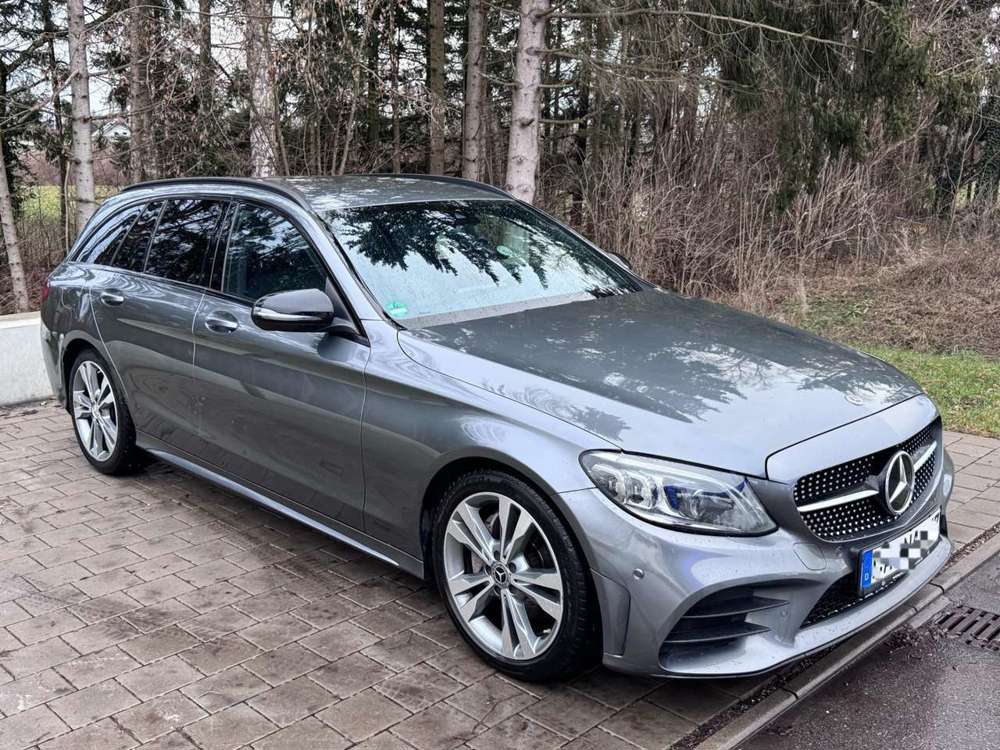 Mercedes-Benz C 220 d T 9G-TRONIC AMG Line