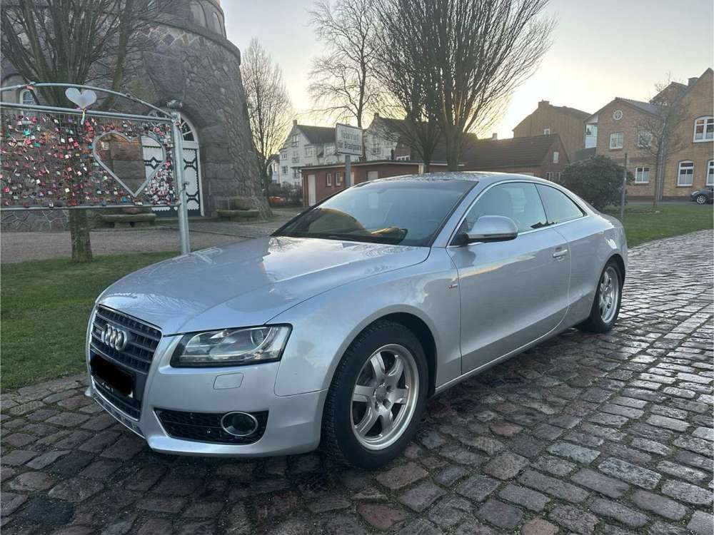 Audi A5 Line*Aut.*Navi*LED*PDC*Bi-XE