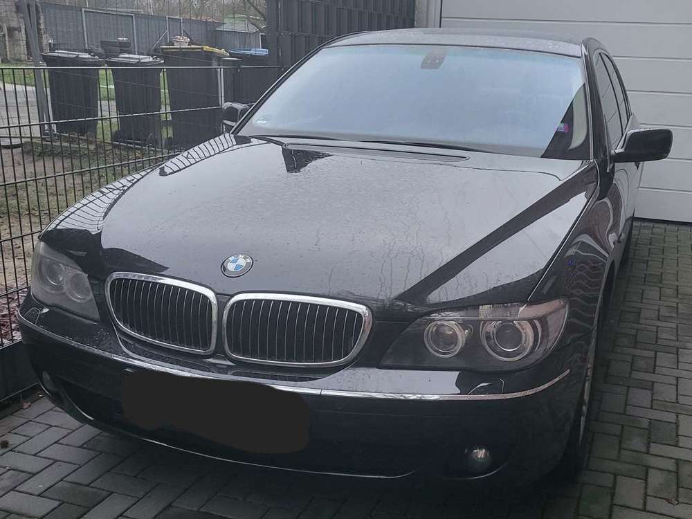 BMW 740 3.Hand,Garagenwagen, Tüv 12/2026