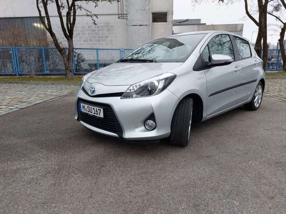 Toyota Yaris Yaris Hybrid Hybrid 1.5 VVT-i Life
