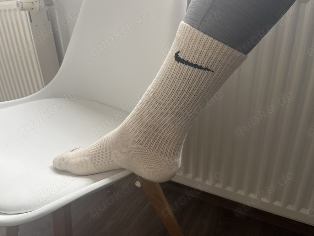 Tennisfüße und Hand Bilder + getragene Socken VERKAUF (Sonderwünsche möglich)