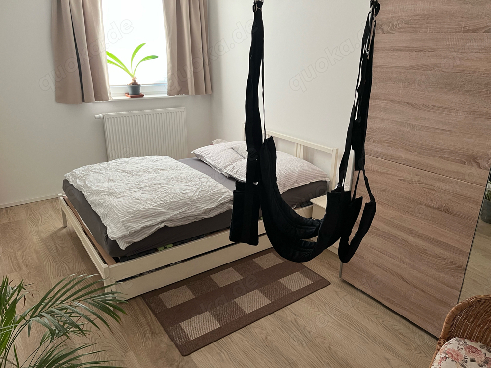 du suchst als arbeitsplatz ein zimmer mit schaukel, dann habe ich das passende für dich