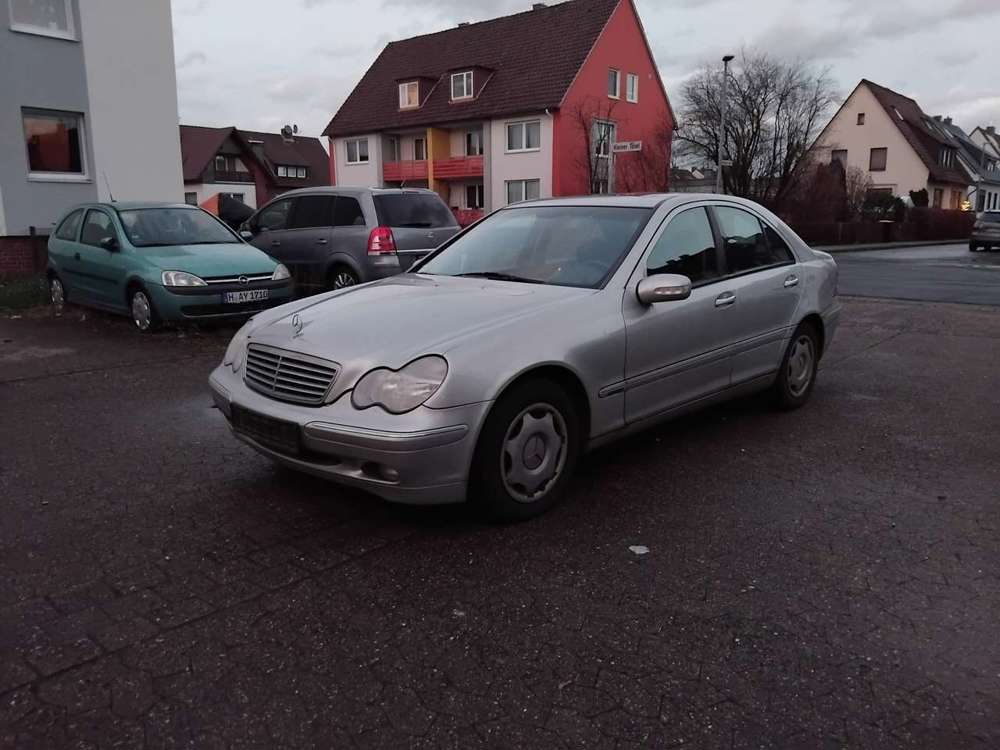 Mercedes-Benz C 200 Elegance
