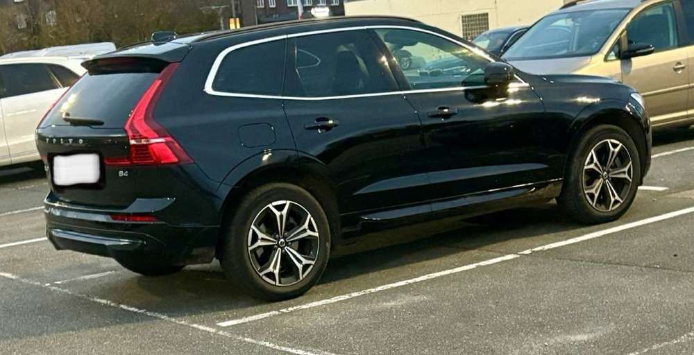 Volvo XC60 Momentum Pro 2WD
