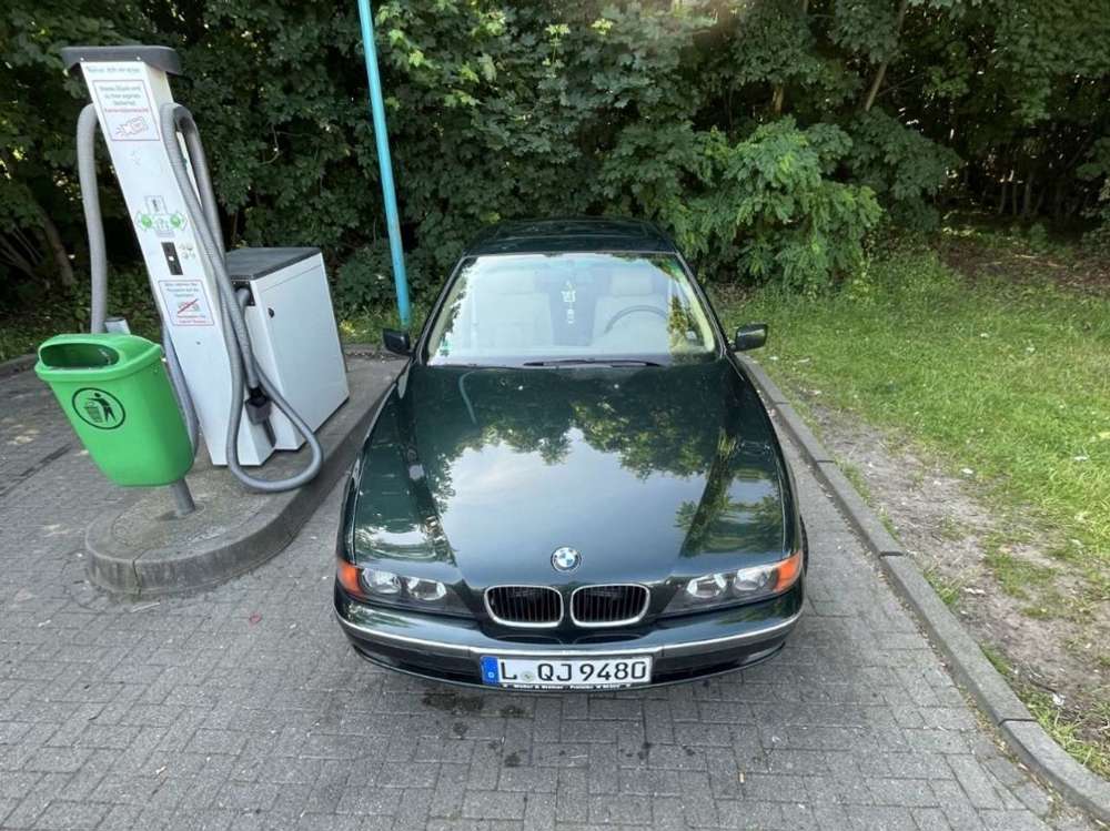 BMW 523 523i