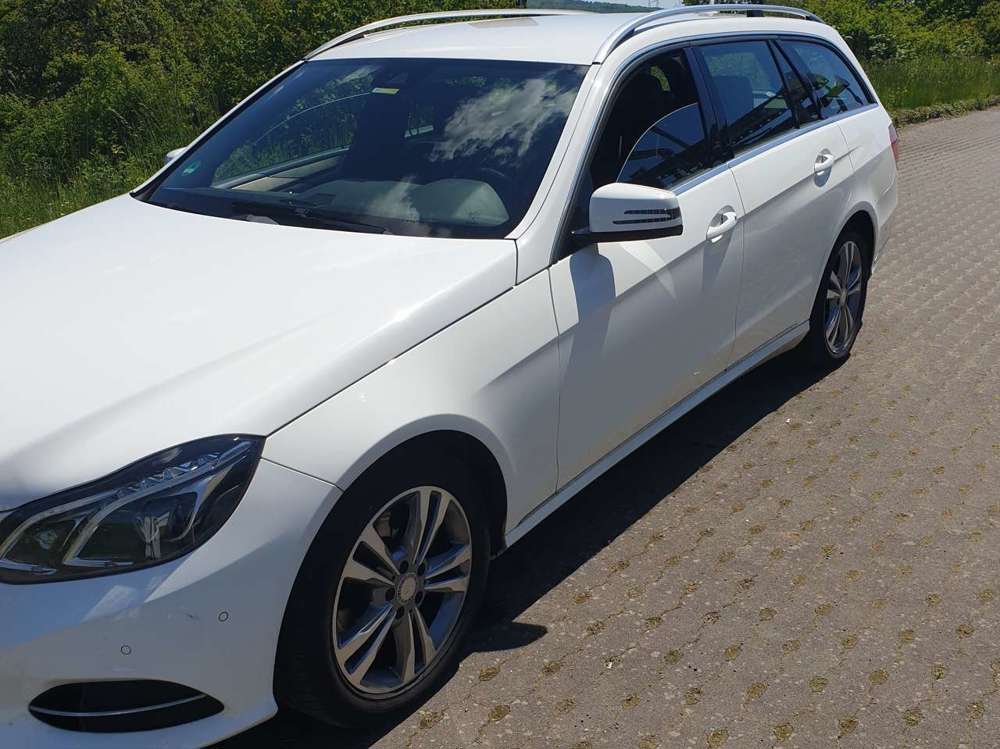 Mercedes-Benz E 250 E 250 T CDI 7G-TRONIC Avantgarde