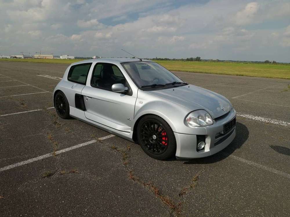 Renault Clio Clio 3.0 V6 Renault Sport