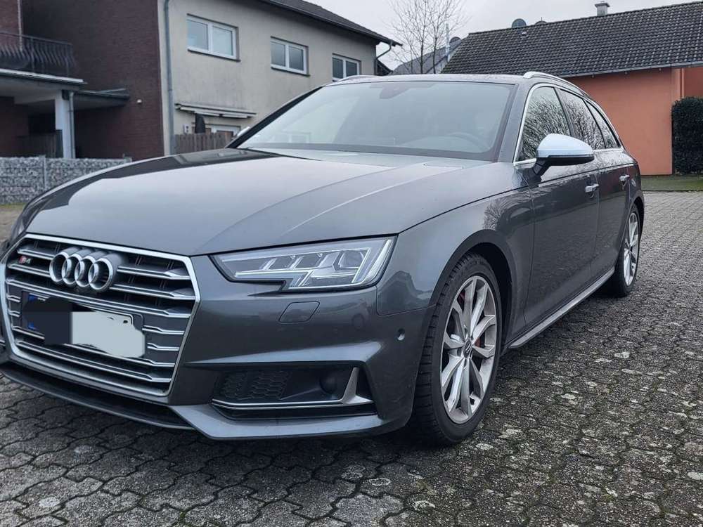 Audi S4 Avant 3.0 TFSI quattro tiptronic