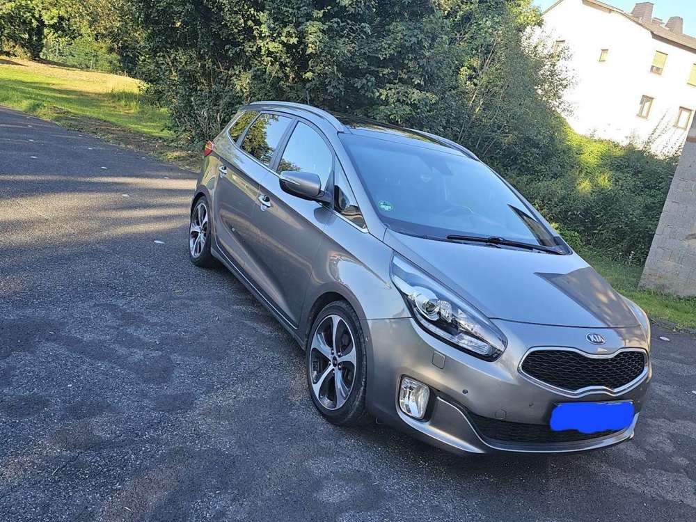 Kia Carens 1.7 CRDi Spirit